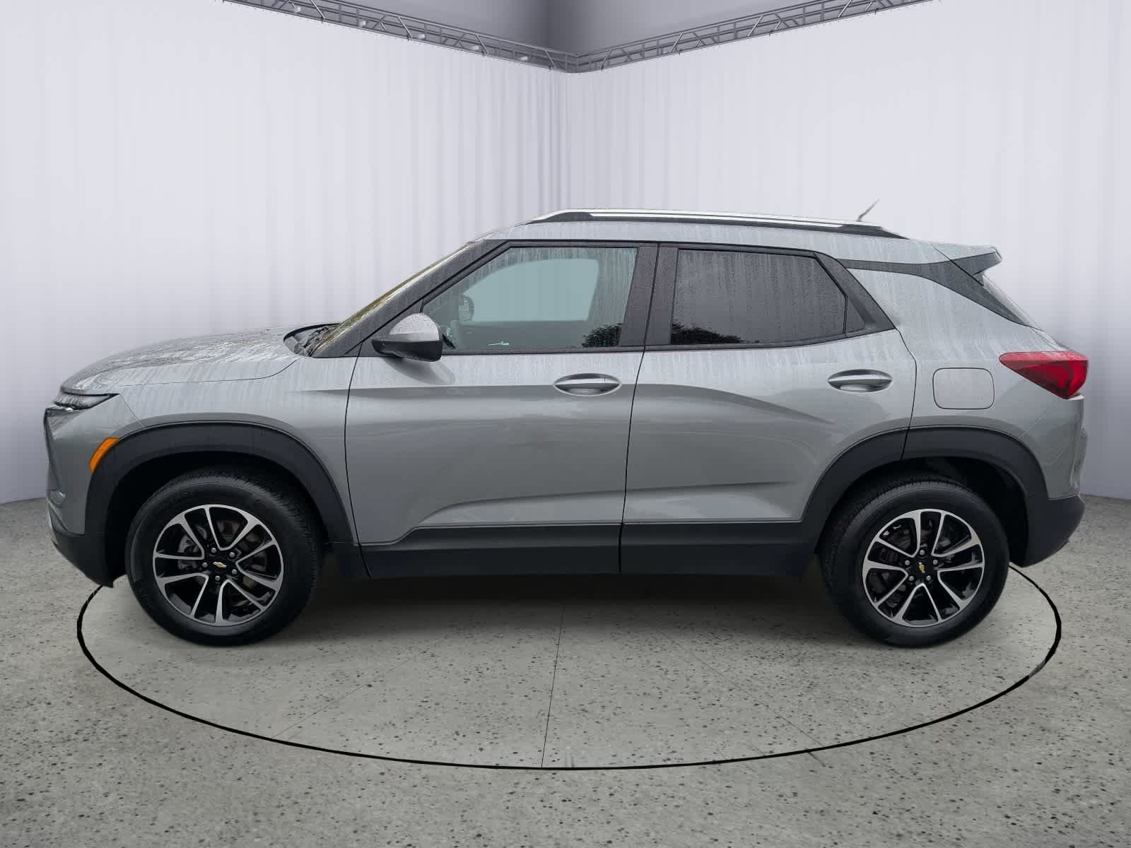 Certified 2024 Chevrolet TrailBlazer LT w/ Convenience Package AWD/4WD image 6