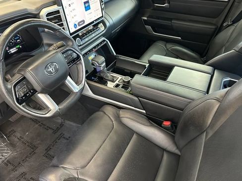 Used 2024 Toyota Tundra Platinum AWD/4WD image 11