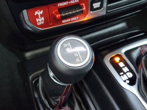 Used 2019 Jeep Wrangler Unlimited Rubicon image 29