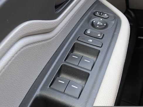 Used 2018 Honda Odyssey EX image 26