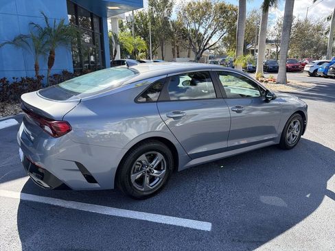 Used 2022 Kia K5 LXS image 8