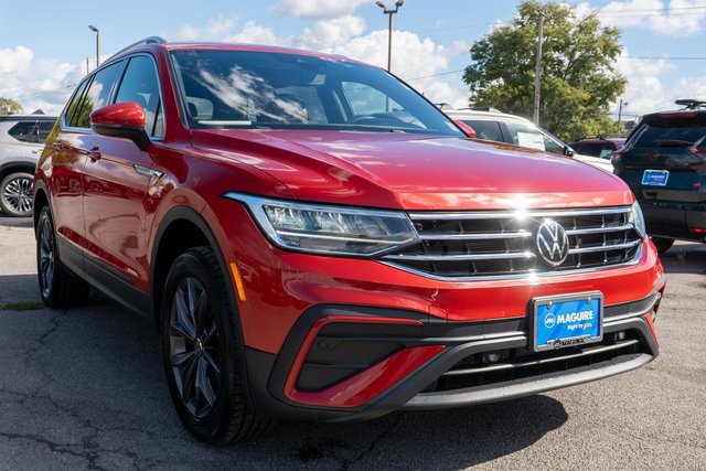 Used 2023 Volkswagen Tiguan SE AWD/4WD image 4