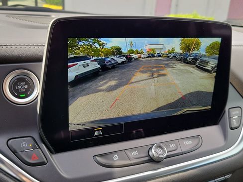 Used 2025 Chevrolet Blazer LT FWD image 34
