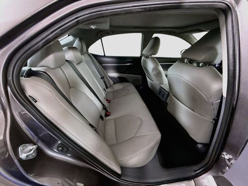 Used 2024 Toyota Camry XLE FWD image 27