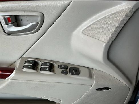 Used 2006 Hyundai Azera Limited FWD image 10