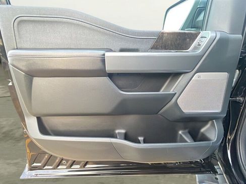 Used 2021 Ford F150 Lariat w/ Equipment Group 502A High AWD/4WD image 15