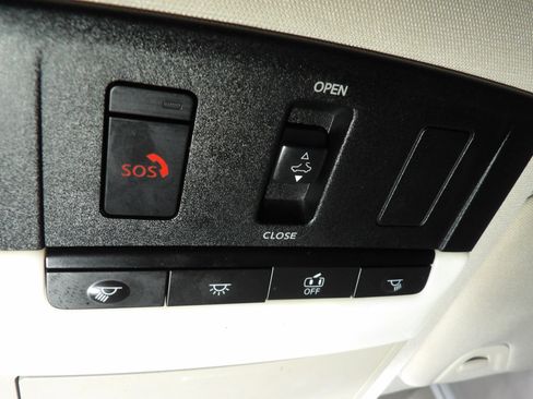 Used 2021 Nissan Altima 2.5 Platinum AWD/4WD image 24