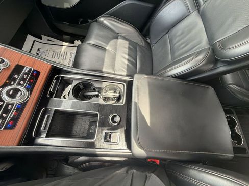 Used 2024 Lincoln Aviator Reserve w/ Equipment Group 201A AWD/4WD image 27