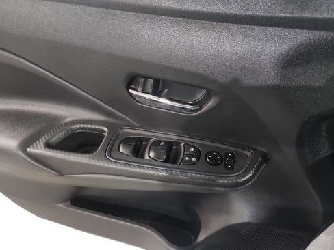 Used 2023 Nissan Versa SV image 16