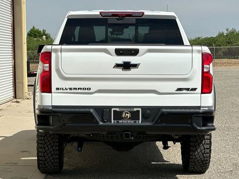 New 2026 Chevrolet Silverado 1500 ZR2 w/ Dark Appearance Package AWD/4WD image 5