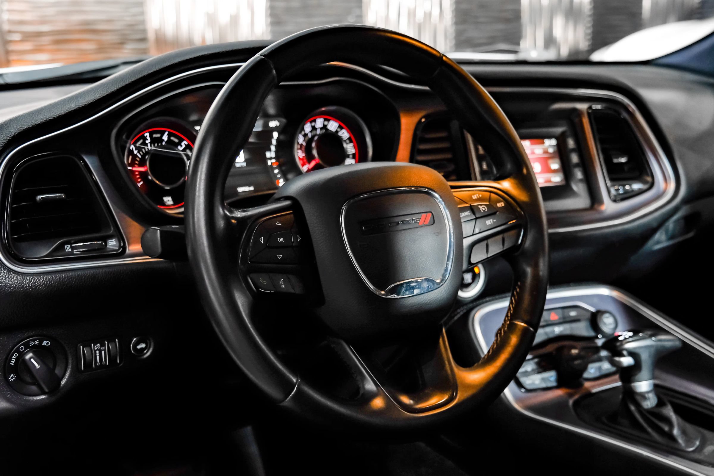 Used 2016 Dodge Challenger SXT RWD image 12