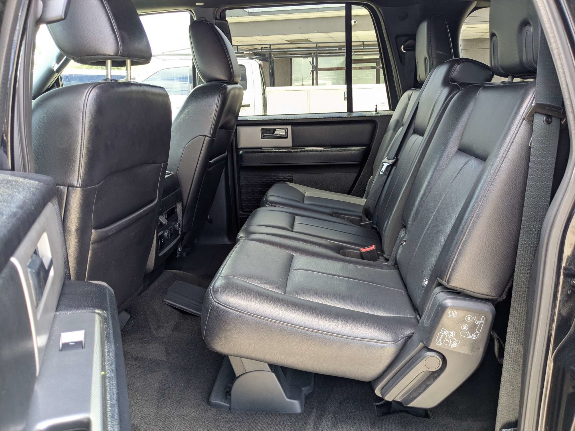 Used 2016 Ford Expedition EL XLT w/ Equipment Group 202A RWD image 15