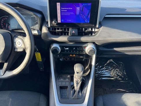 Used 2023 Toyota RAV4 LE FWD image 11
