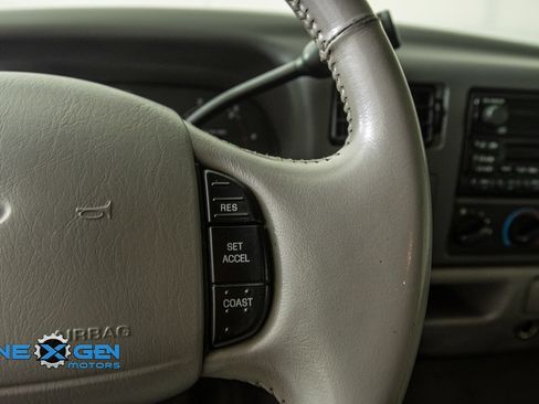 Used 2001 Ford F350 Lariat AWD/4WD image 16
