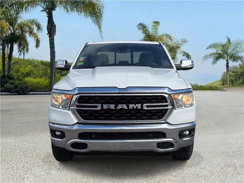Used 2022 RAM 1500 Big Horn AWD/4WD image 3