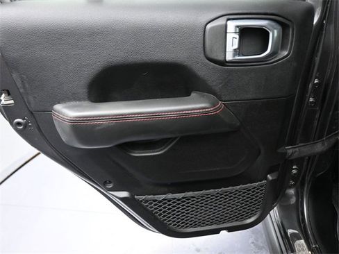 Used 2024 Jeep Wrangler Unlimited Rubicon w/ Convenience Group image 38