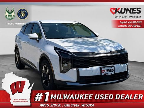 Used 2026 Kia Sportage LX FWD image 1