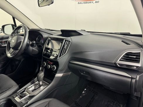 Used 2022 Subaru Forester Premium AWD/4WD image 35