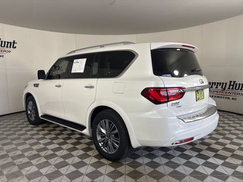 Used 2023 INFINITI QX80 Luxe w/ Cargo Package AWD/4WD image 9