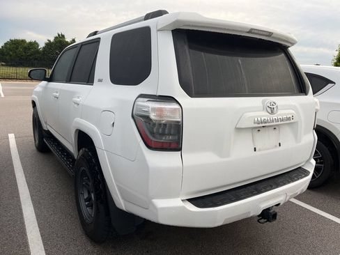 Used 2021 Toyota 4Runner SR5 AWD/4WD image 4
