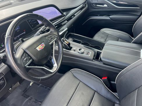 Used 2023 Cadillac Escalade Sport image 11