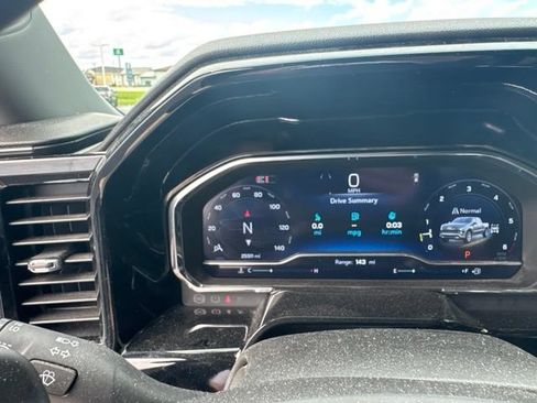 Used 2025 Chevrolet Silverado 1500 LT AWD/4WD image 30
