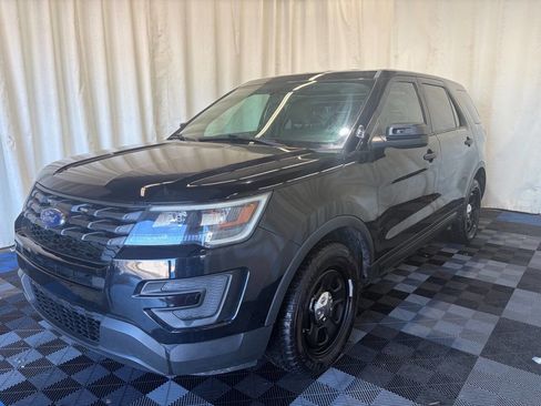 Used 2017 Ford Explorer 4WD Police Interceptor image 2