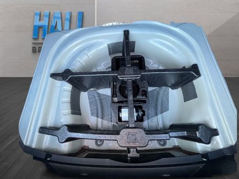 Certified 2025 Volkswagen Jetta S image 29