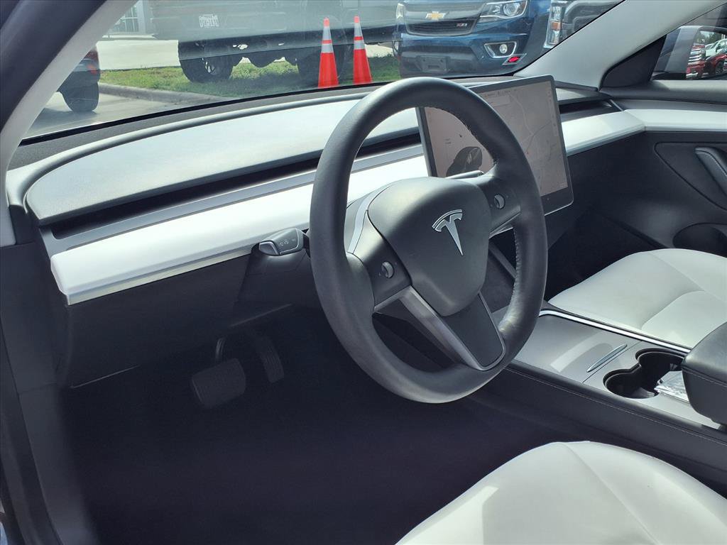 Used 2021 Tesla Model 3 Standard Range Plus RWD image 12