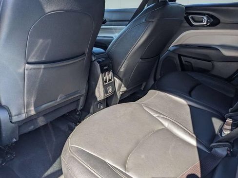 Used 2025 Jeep Compass Limited AWD/4WD image 26