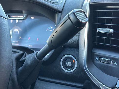 New 2026 RAM 2500 Laramie AWD/4WD image 20