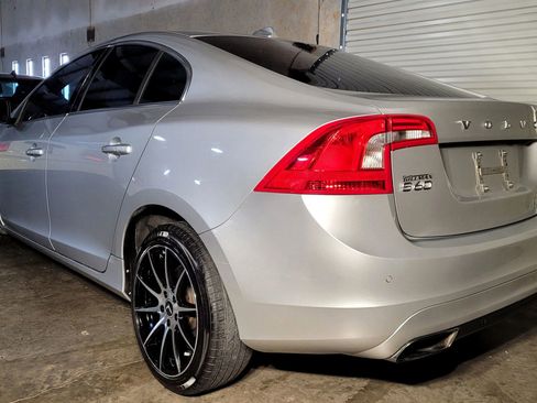 Used 2016 Volvo S60 T5 Premier image 6