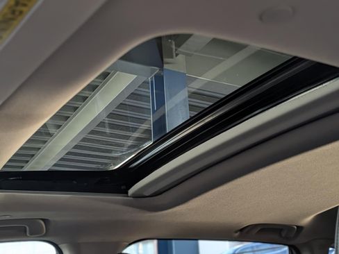 Used 2023 Honda CR-V EX-L image 16