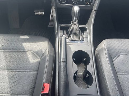Used 2017 Volkswagen Passat 1.8T R-Line FWD image 15