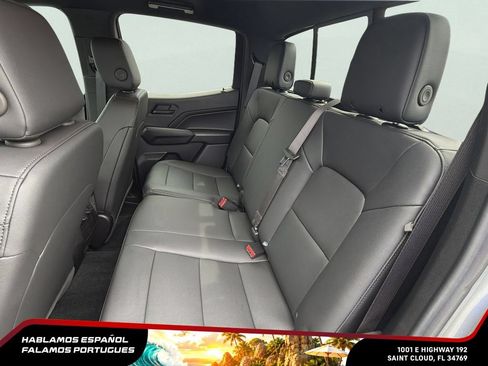 Used 2025 Chevrolet Colorado W/T RWD image 20