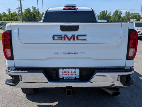 Used 2022 GMC Sierra 3500 Pro w/ Convenience Package AWD/4WD image 9