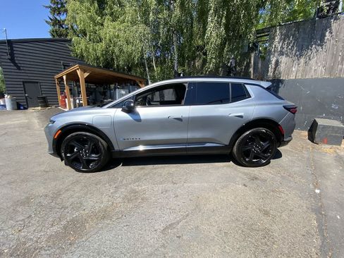 Used 2024 Chevrolet Equinox EV RS AWD/4WD image 3