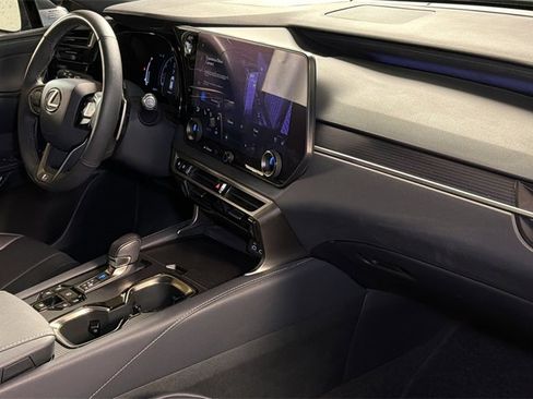 Used 2024 Lexus RX 350 F Sport image 11