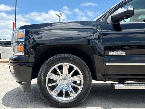 Used 2015 Chevrolet Silverado 1500 High Country w/ High Country Premium Package AWD/4WD image 5