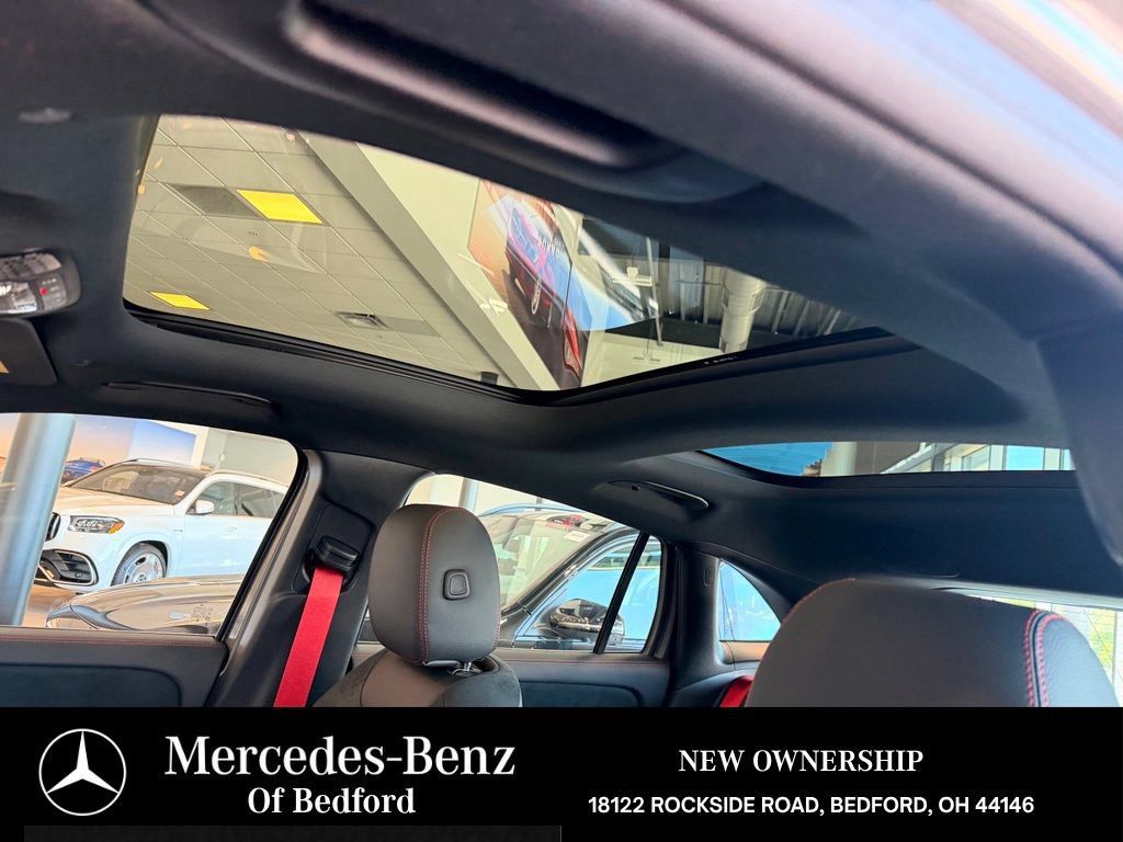 New 2026 Mercedes-Benz GLA 35 AMG 4MATIC image 19