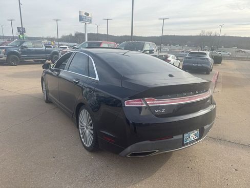 Used 2017 Lincoln MKZ Reserve image 4