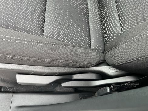 New 2026 Chevrolet Equinox LT image 17