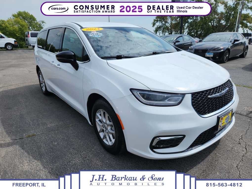 Used 2024 Chrysler Pacifica Touring FWD image 1