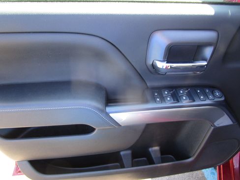 Used 2018 Chevrolet Silverado 1500 LT image 13