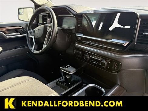 Used 2024 Chevrolet Silverado 1500 LT Trail Boss w/ Convenience Package II image 11