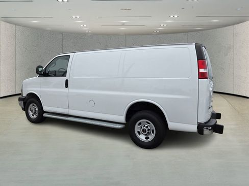 Used 2024 GMC Savana 2500 Work Van w/ Driver Convenience Package image 5