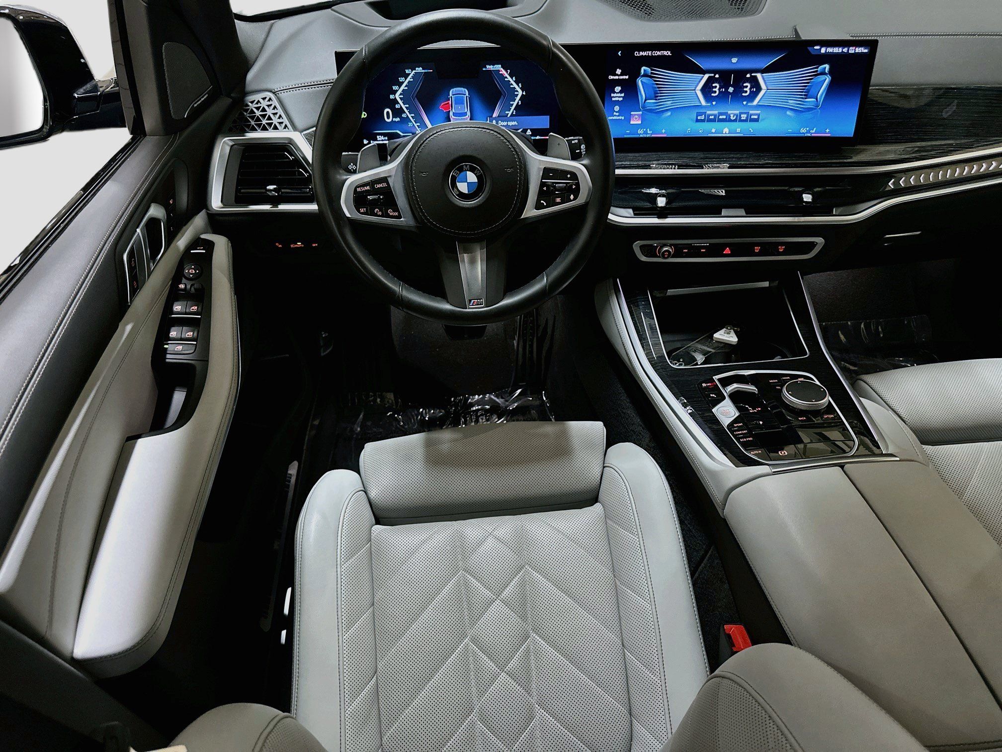 Certified 2025 BMW X5 sDrive40i w/ M Sport Package RWD image 24