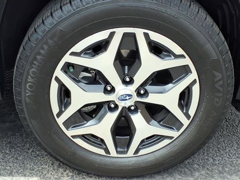 Used 2022 Subaru Forester Premium image 10