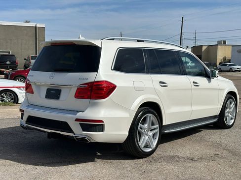 Used 2015 Mercedes-Benz GL 550 GL 550 4MATIC Sport Utility 4D image 7