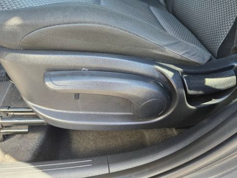 Used 2022 Kia Soul LX w/ Technology Package FWD image 11
